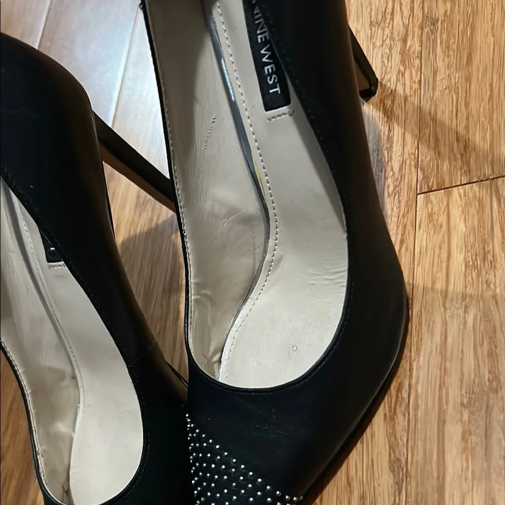 Nine West Black Heels Pointed Toe Classic Women’s Classic Pumps Size 8